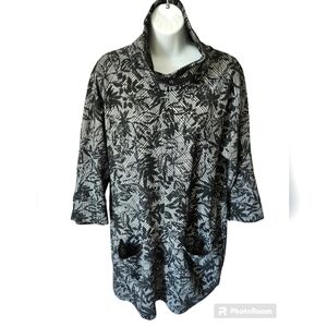 ARTEX Cowl Neck Black Plaid Floral Print Tunic Top Size Medium NWT